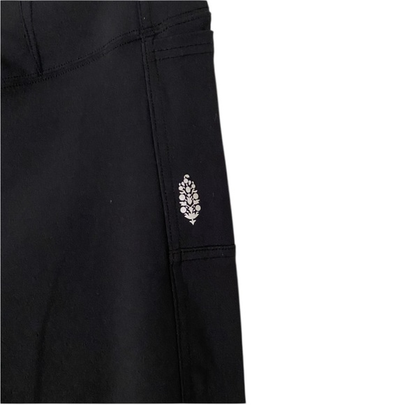 Free People Movement Keep It Up High Rise Pocket Legging in Black Size S - Picture 4 of 11